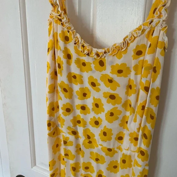 FAITHFULL THE BRAND Noemie Yellow Floral Print Ruffle Midi Dress - Picture 4 of 4